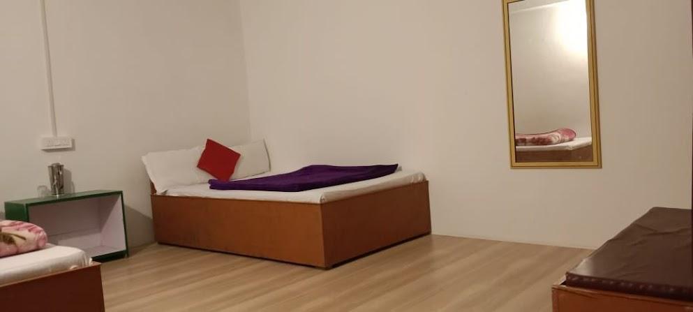 Guest bedroom