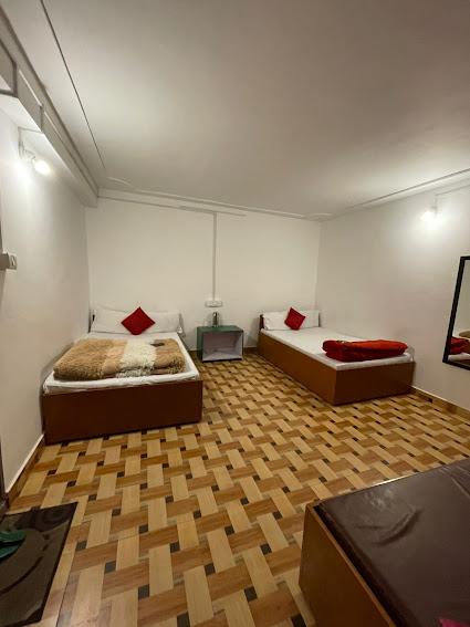 Guest bedroom