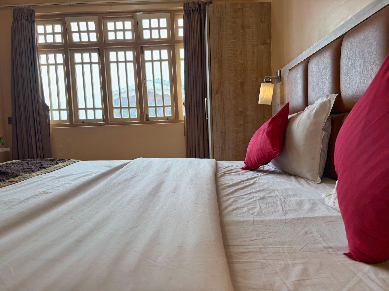 King bed with fresh linen