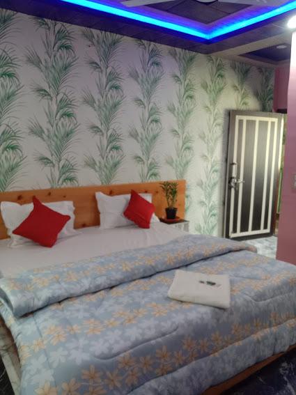 Queen bed