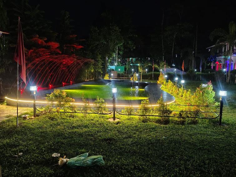 Outdoor seating on the lawn