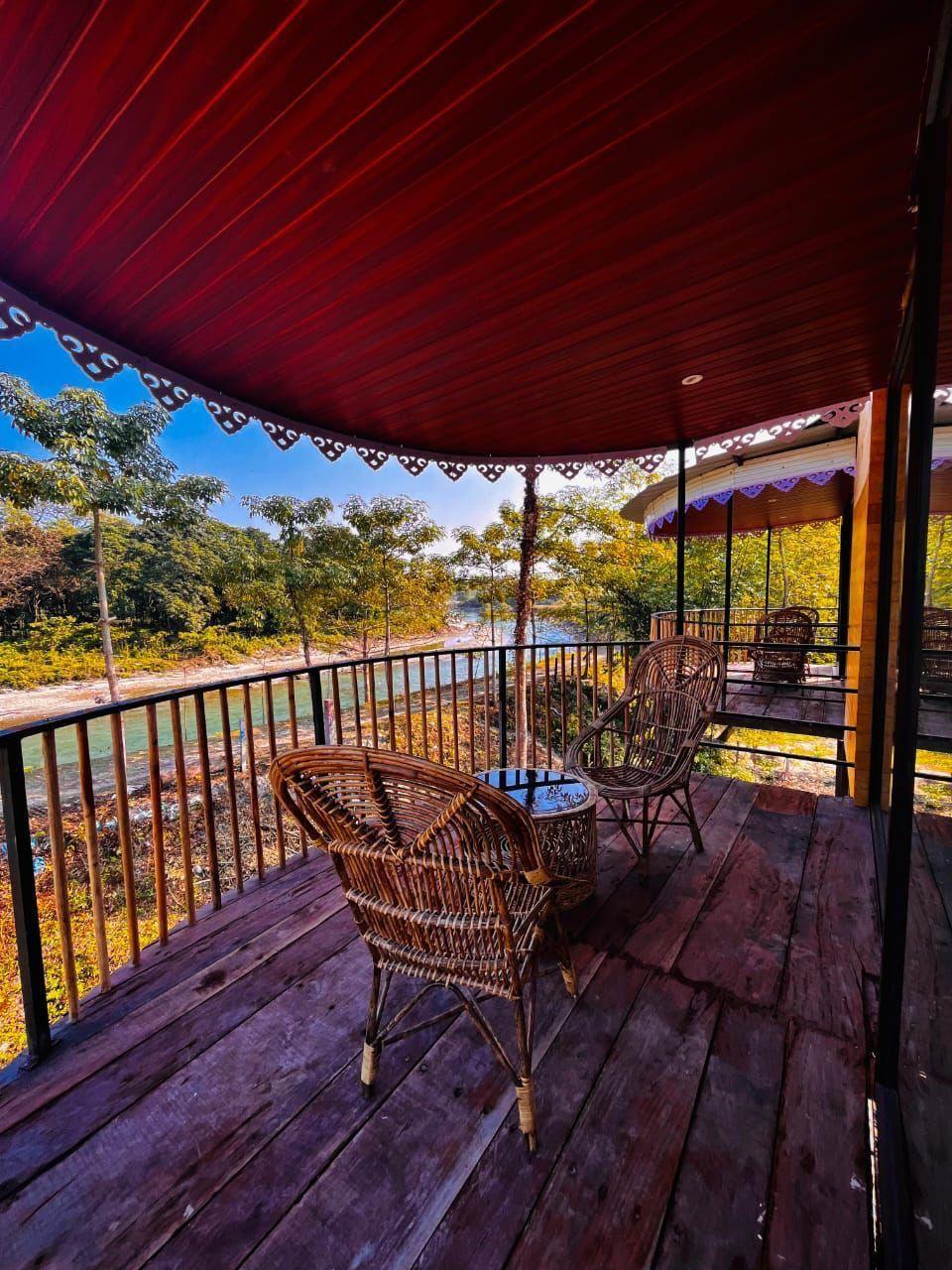 Private balcony at the Tong House
