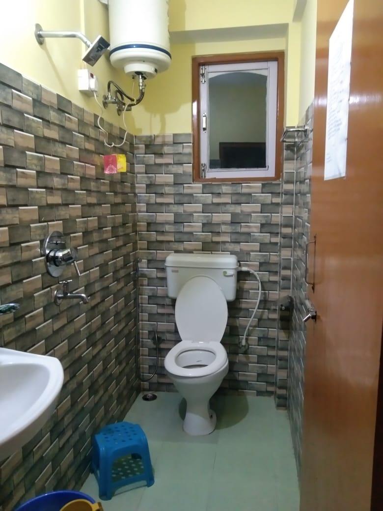 Clean Toilet