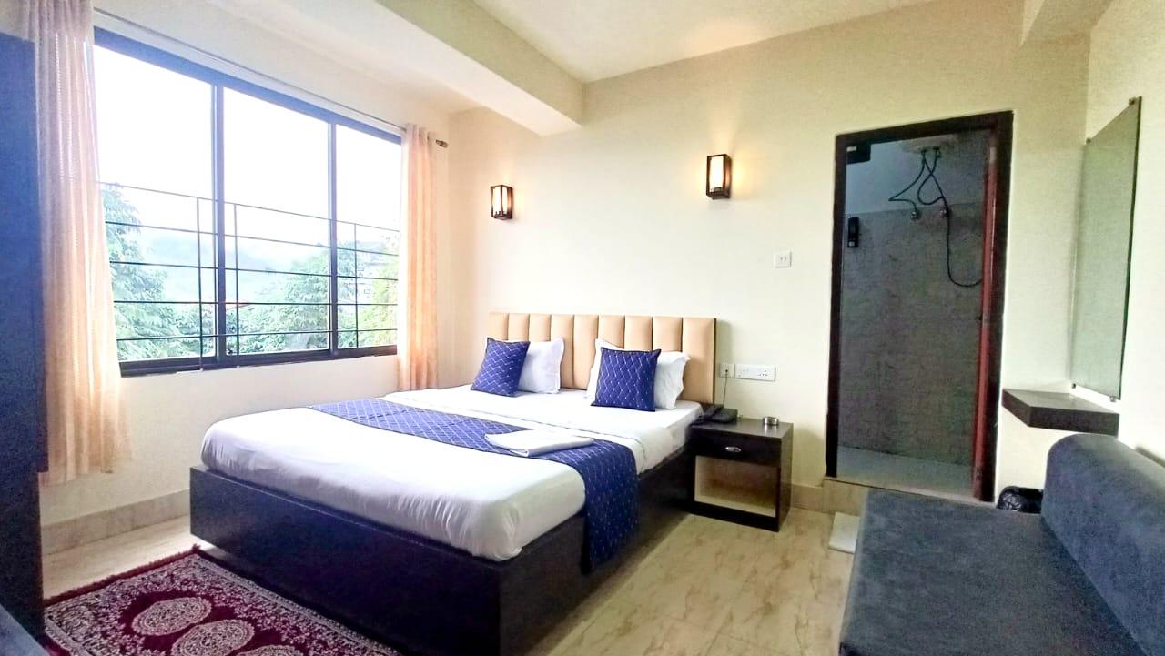 DELUXE  VIEW ROOM AT GANGTOK HOTEL