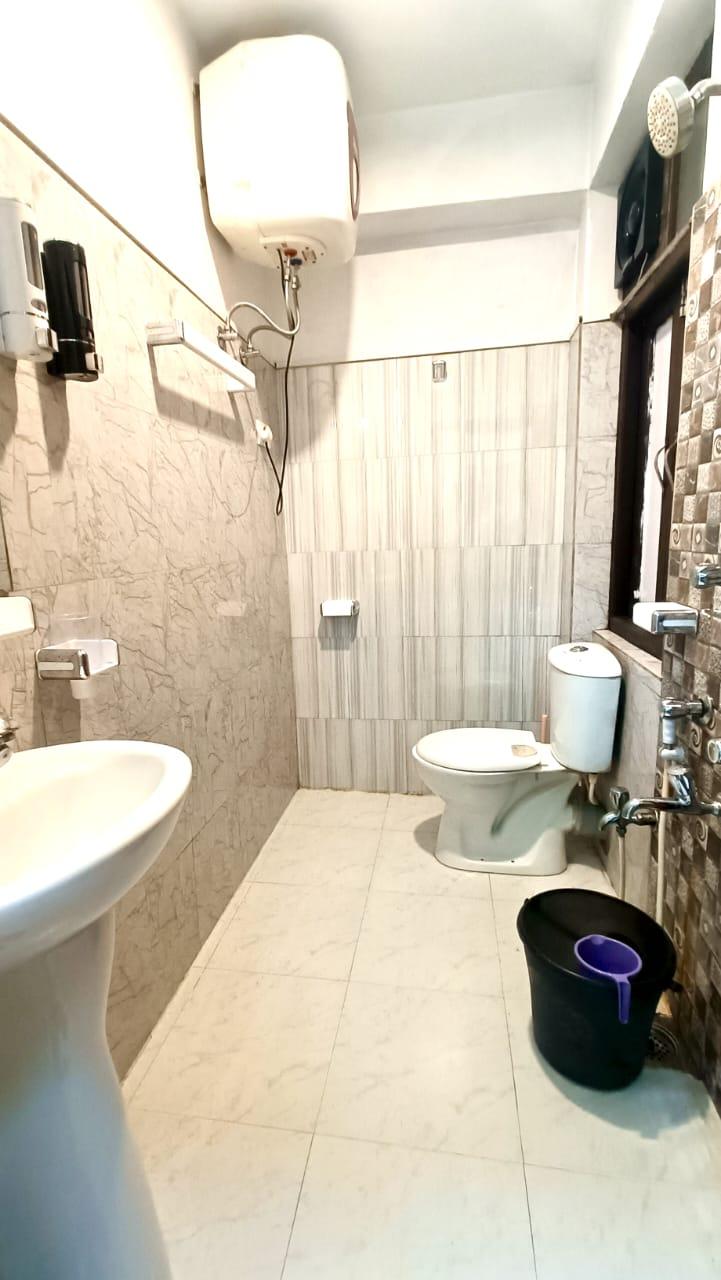 WESTERN TOILET 