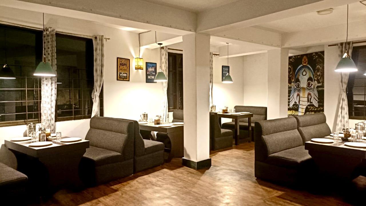 DINNING SPACE AT GANGTOK HOTEL