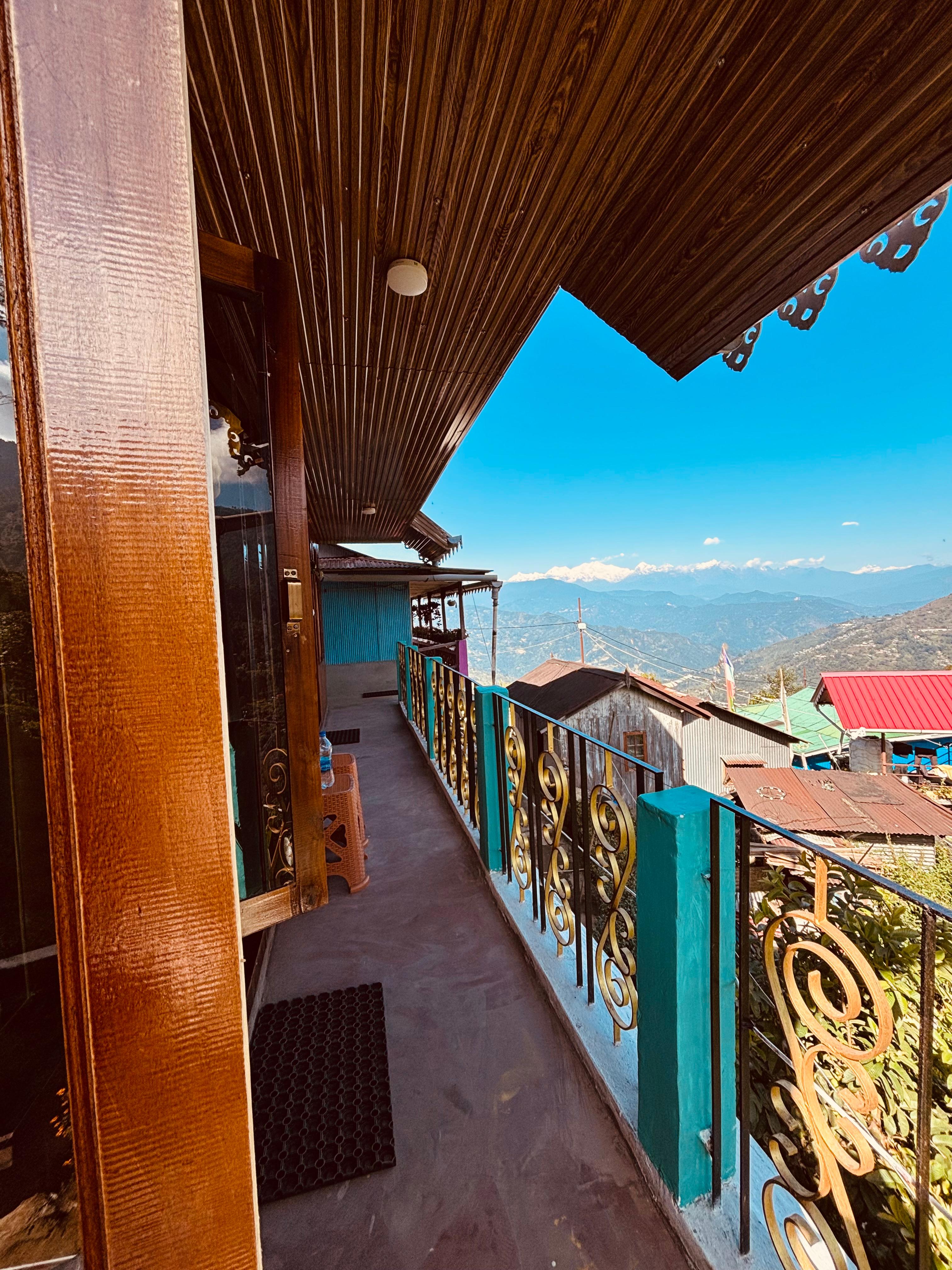 Kanchenjungha View From Risheehat