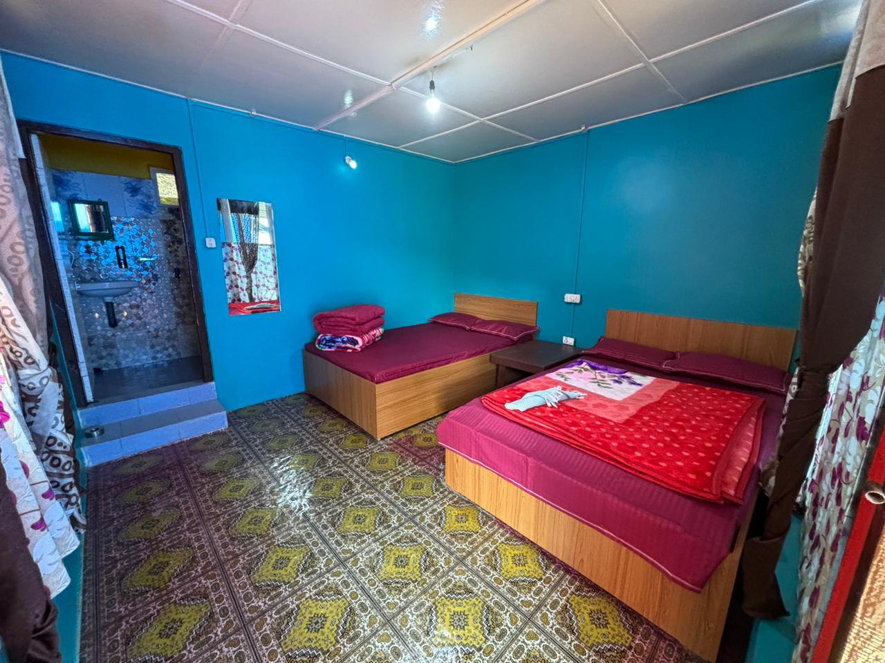 Quad room